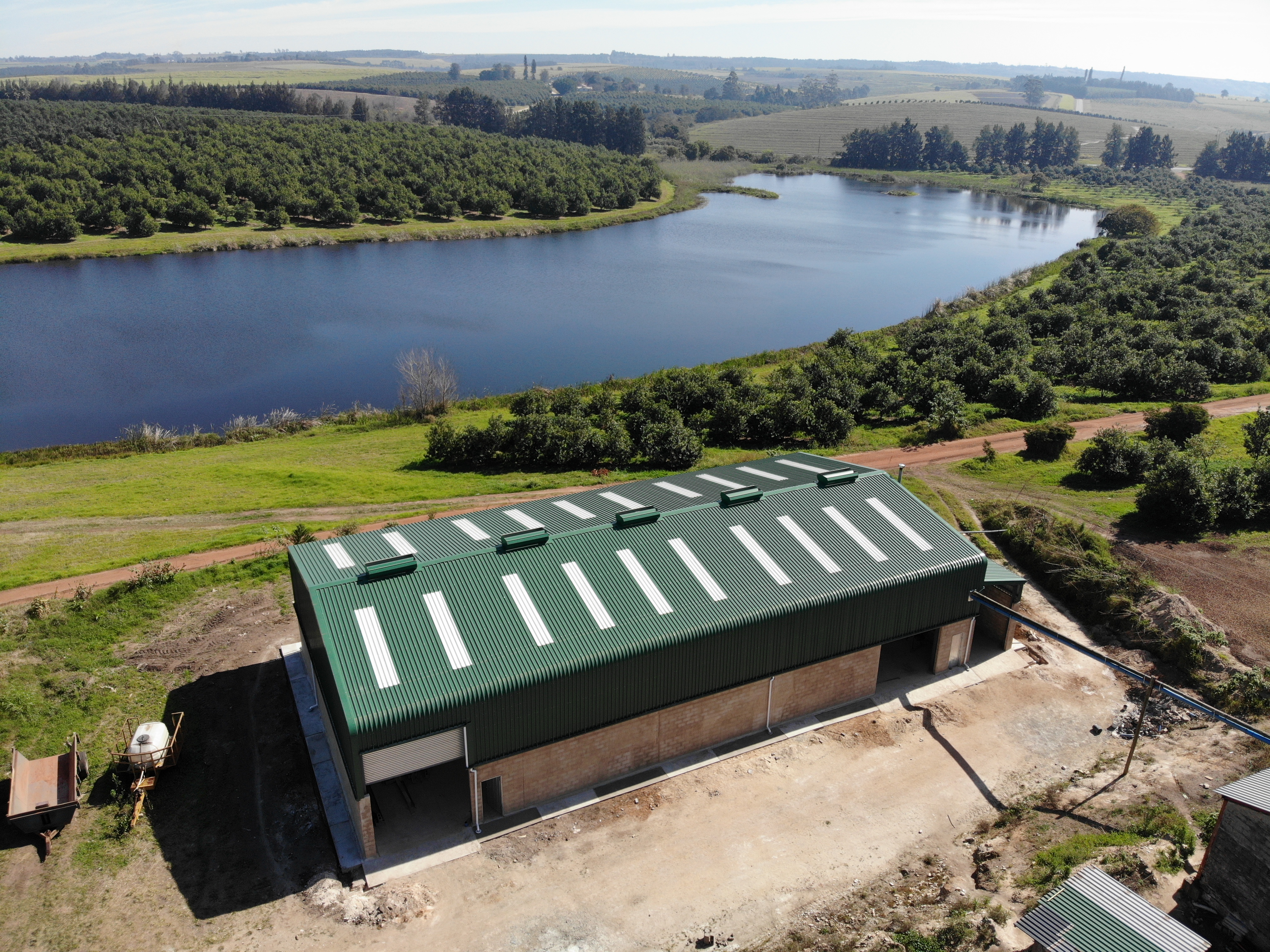 Macadamia Dehusking Facility (495m²)